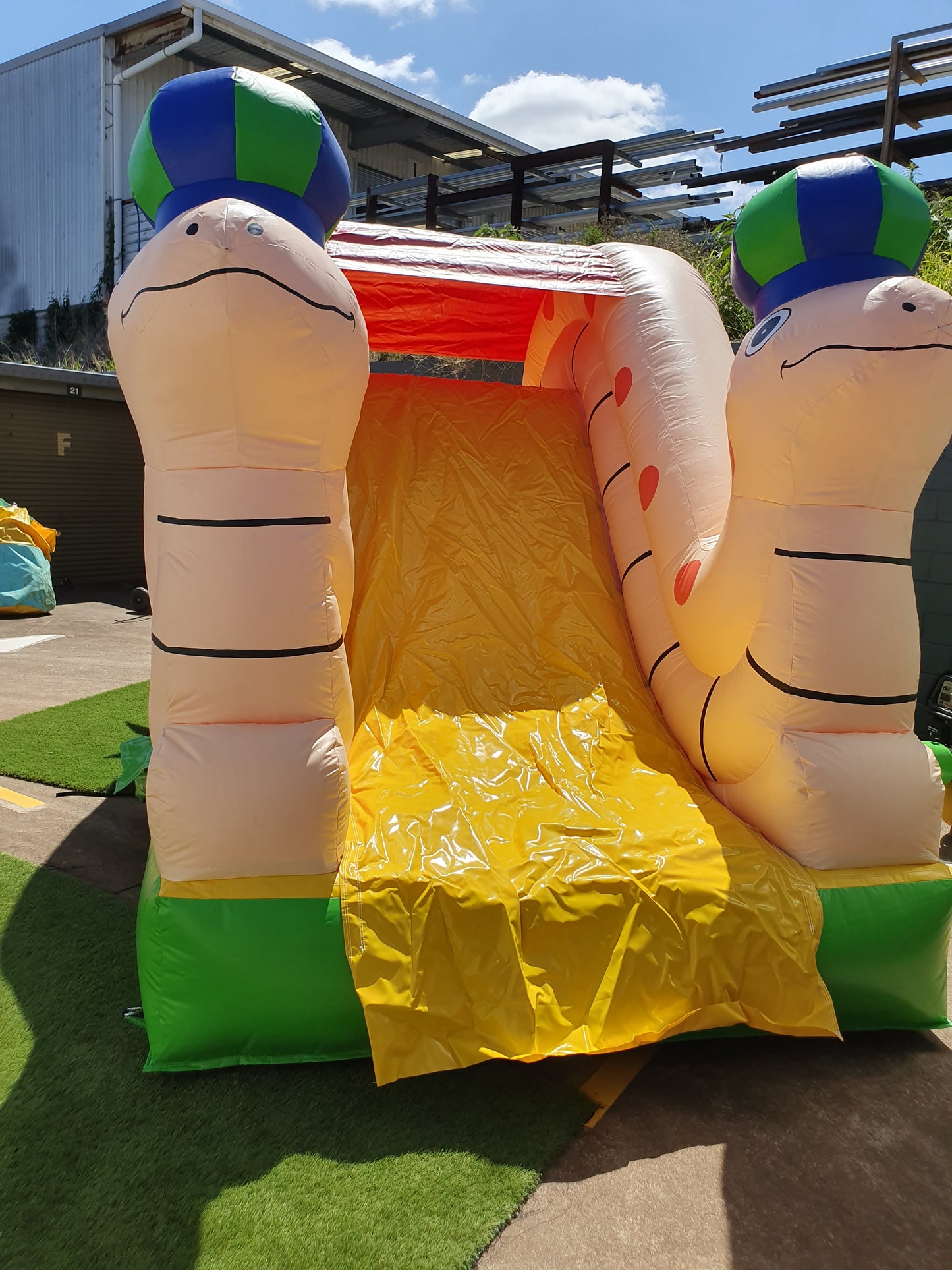 Snail Slide, Southside