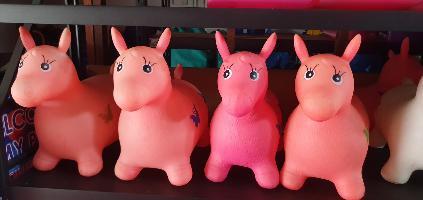 Hopping animals - Pink & Purple, Northside