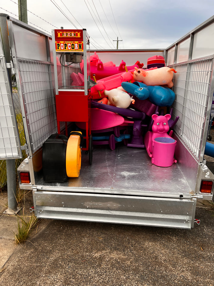 Maxifun filled trailer
